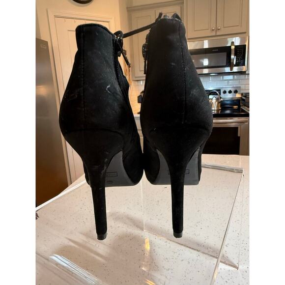 madeline girl black strappy high heels with inside zipper womens 9.5 - Picture 2 of 4